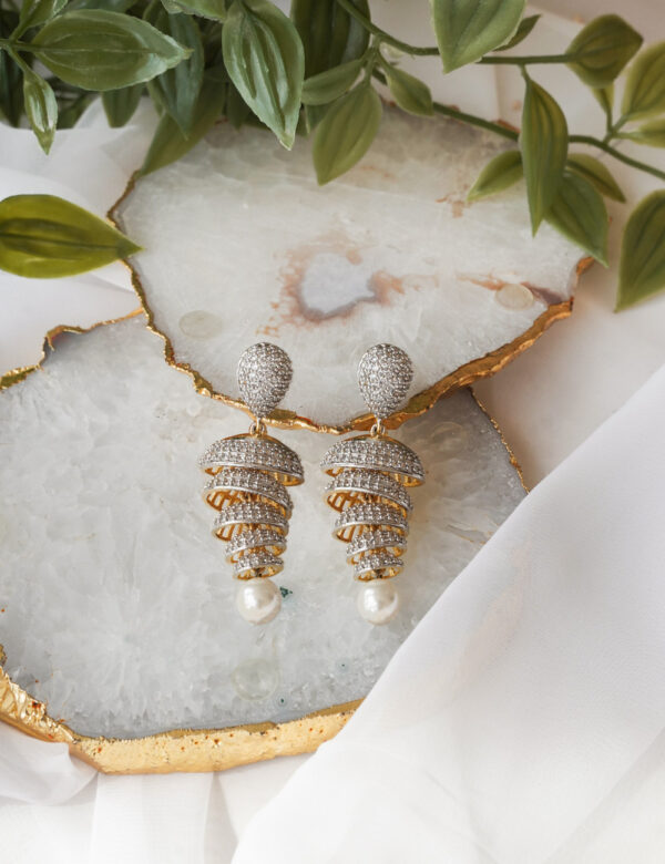 Ethereal Swirl Jhumka Earring