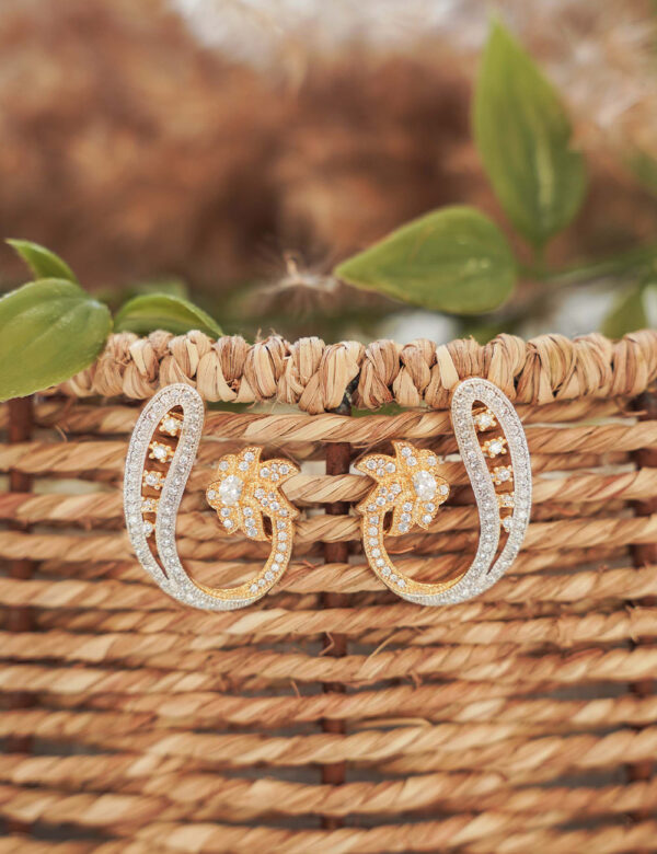 Petale Royale Earring