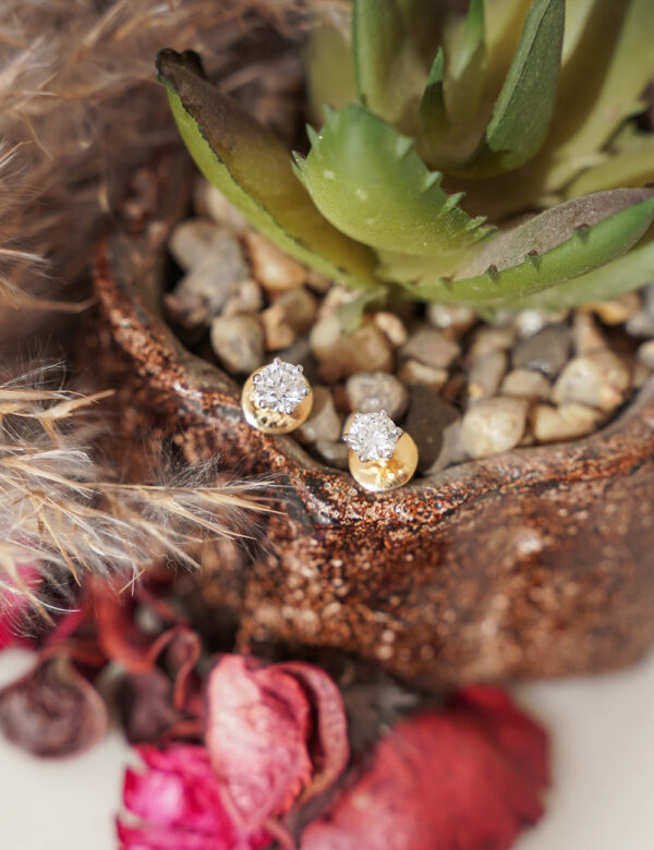 Timeless Glow Earring