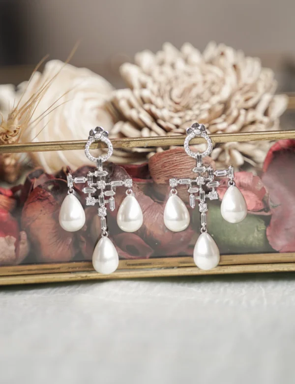 Luminous Chandelier Earring