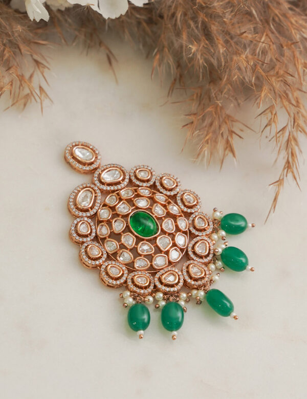 Kundan & Emerald Halo Pendant